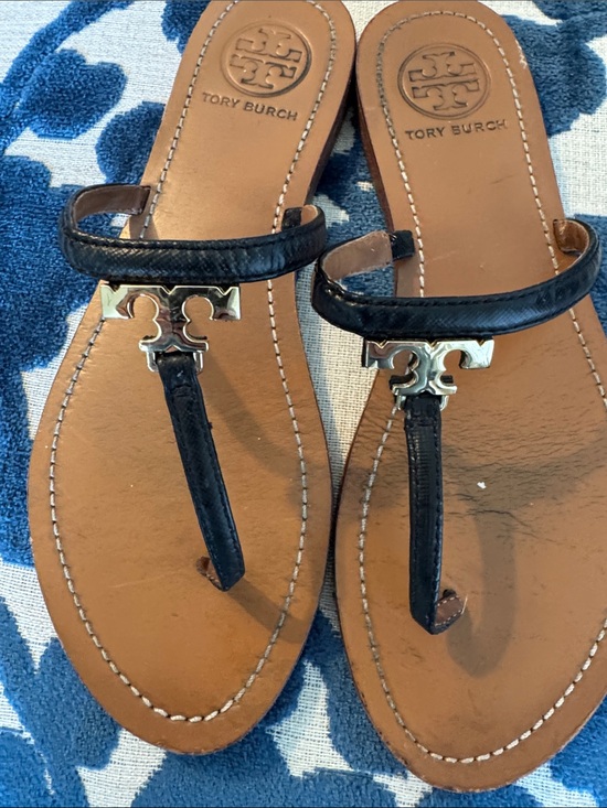 Tory Burch Shoes - Tory Burch Black Leather Logo Thong Sandals with Gold Hardware